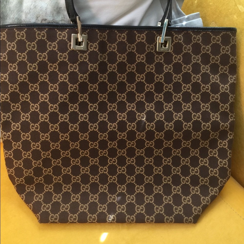 Authentic Gucci bag - Picture 2 of 5